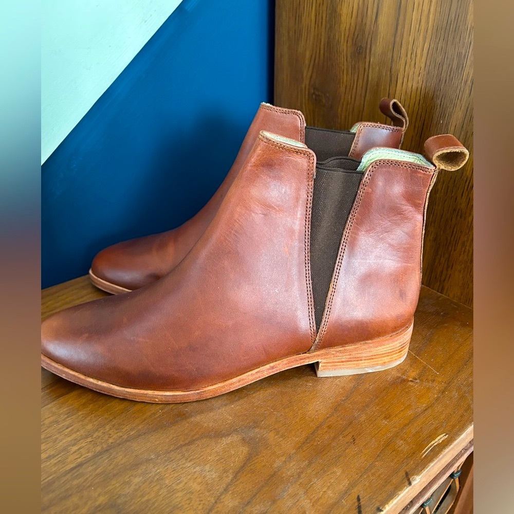 Nisolo Cognac Leather Chelsea Booties